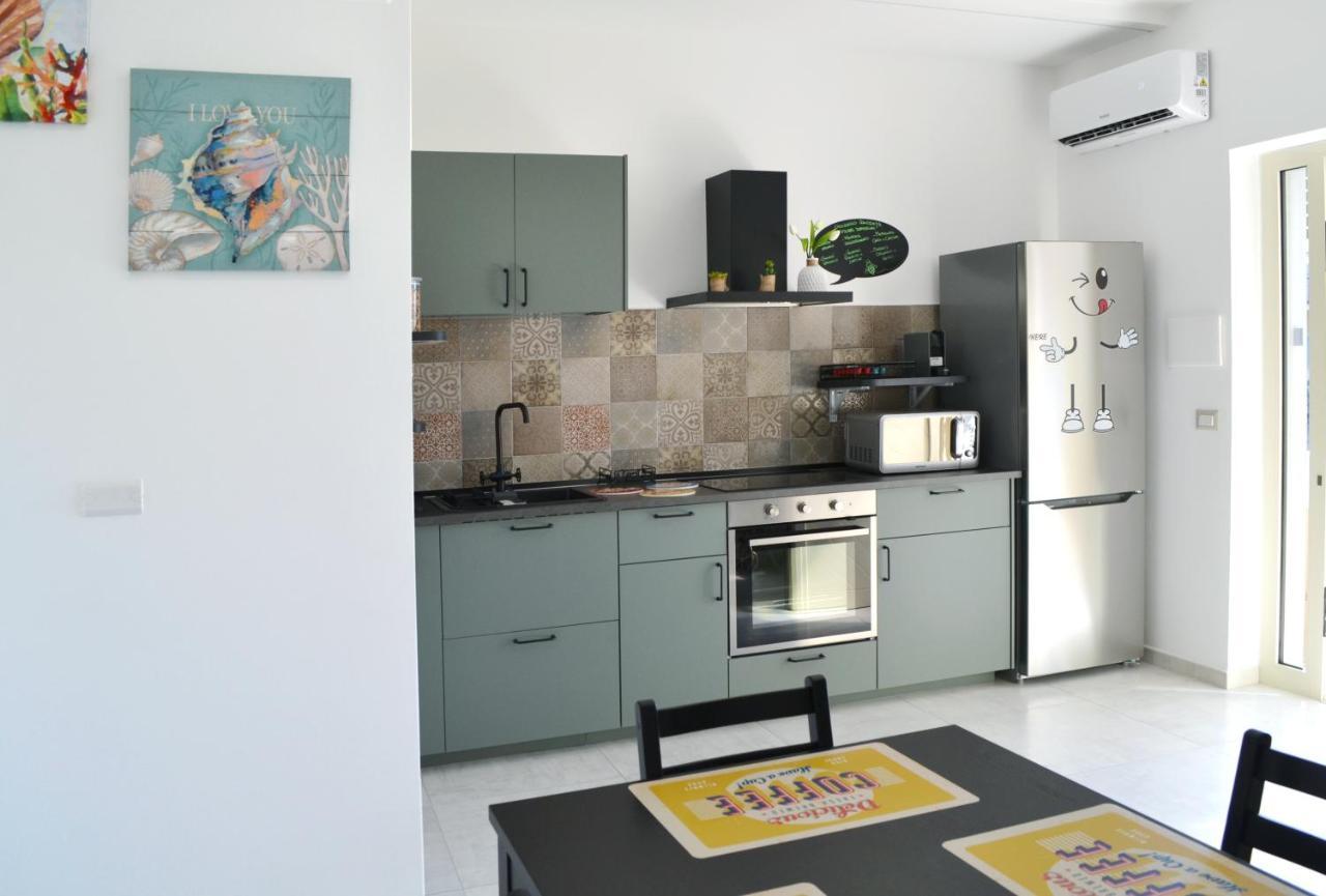 Nari Apartment